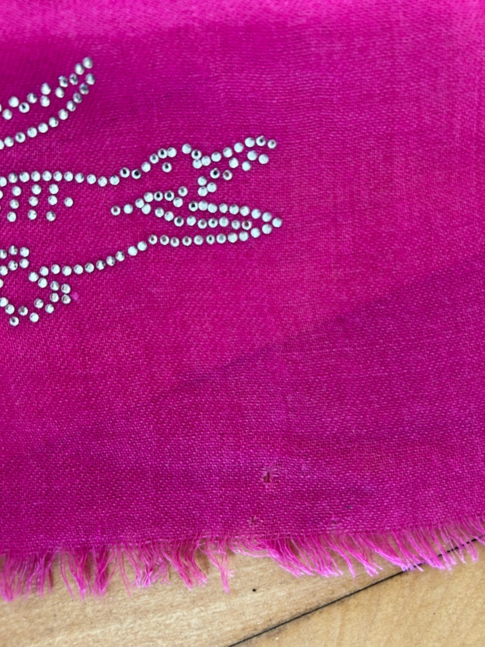 LACOSTE Scarf - Picture 3 of 3